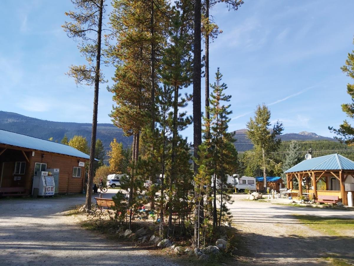 Blue River Cabins & Campgrounds Exteriör bild