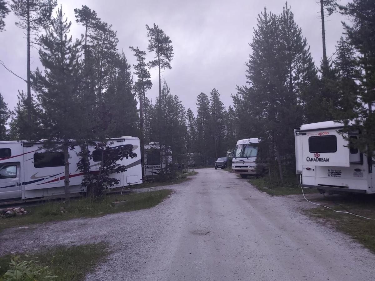 Blue River Cabins & Campgrounds Exteriör bild